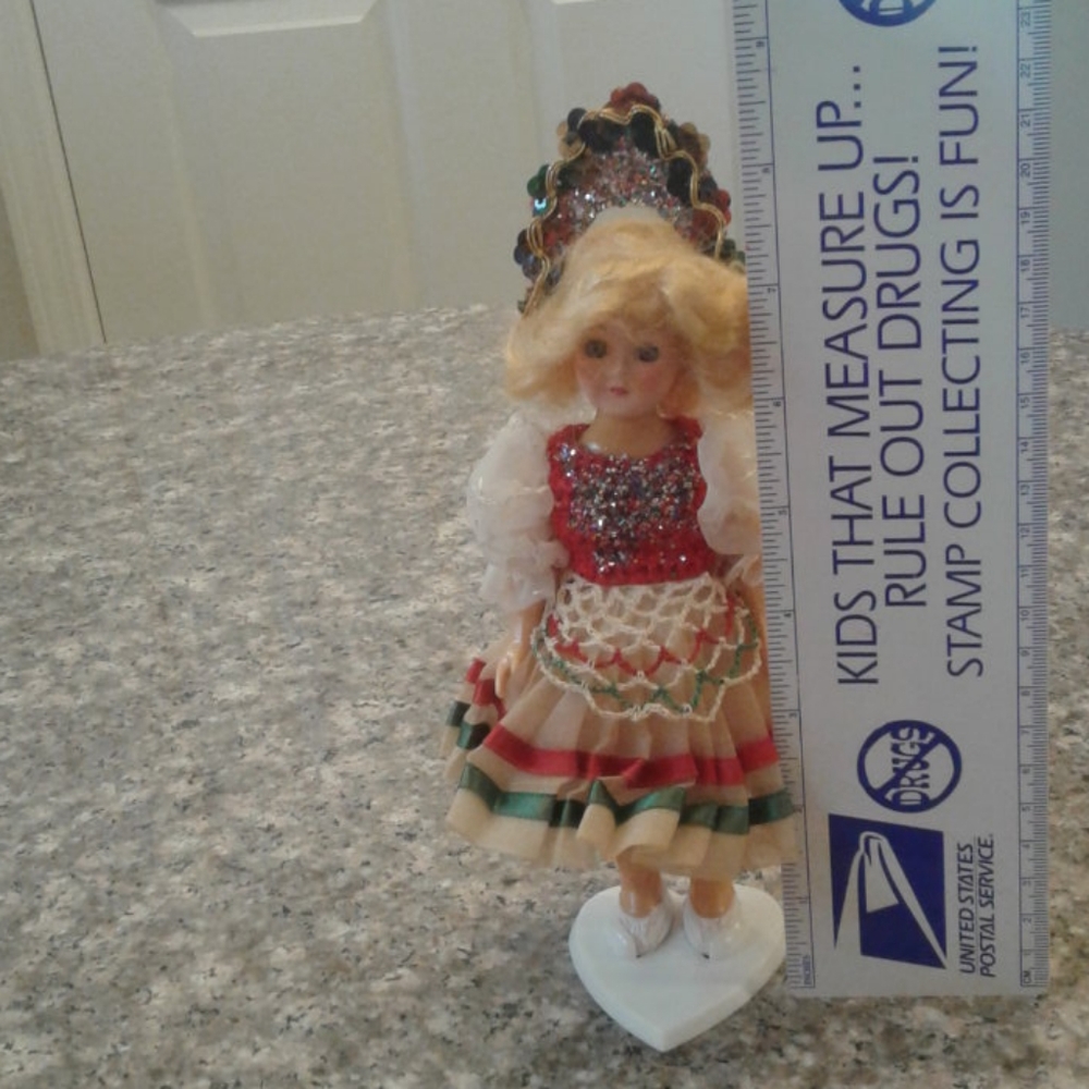 Doll - Picture 3 of 3